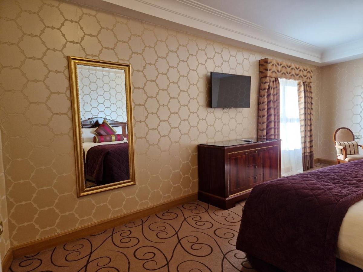 Lawlors Hotel Naas Exterior foto